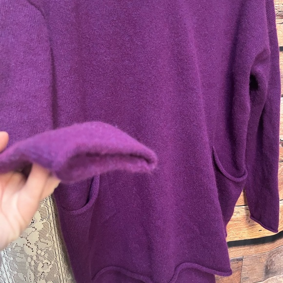 Eileen Fisher Deep Purple 100% Cashmere V-Neck Sweater with Pockets (104) - Picture 4 of 6